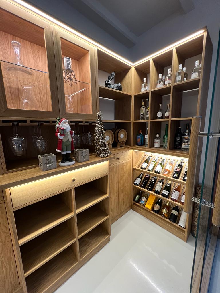 Regały na wino z płyty Stolarskiej na zamówienie Kobierzyce