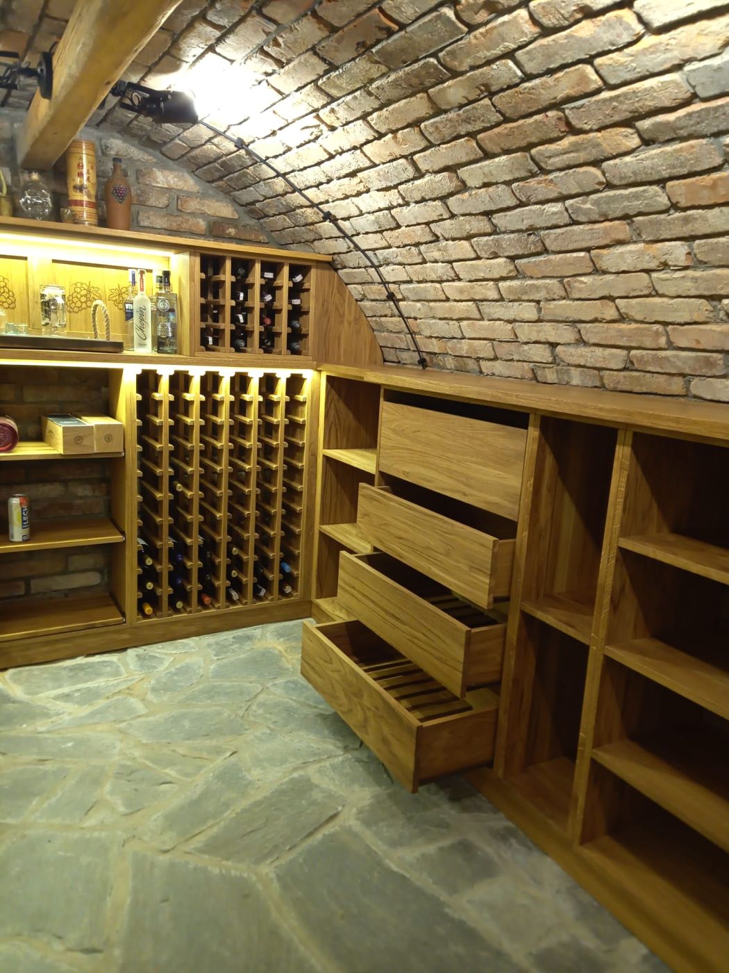 Piwniczka ogrodowa Małoszów