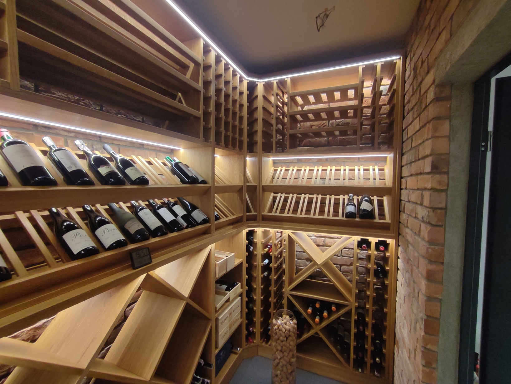 Wooden Wine Racks Realization – Wloclawek