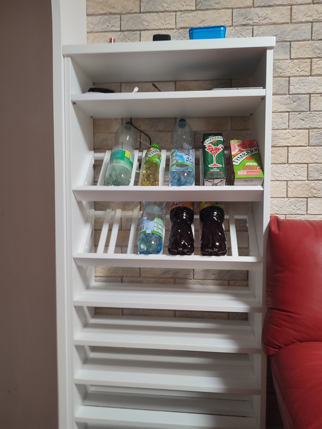 regały z litego drewna na wino na zamówienie Poznań