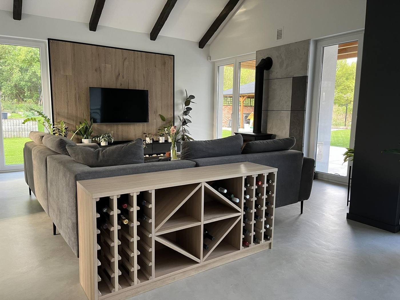 regały na wino z drewna na zamówienie Lublin
