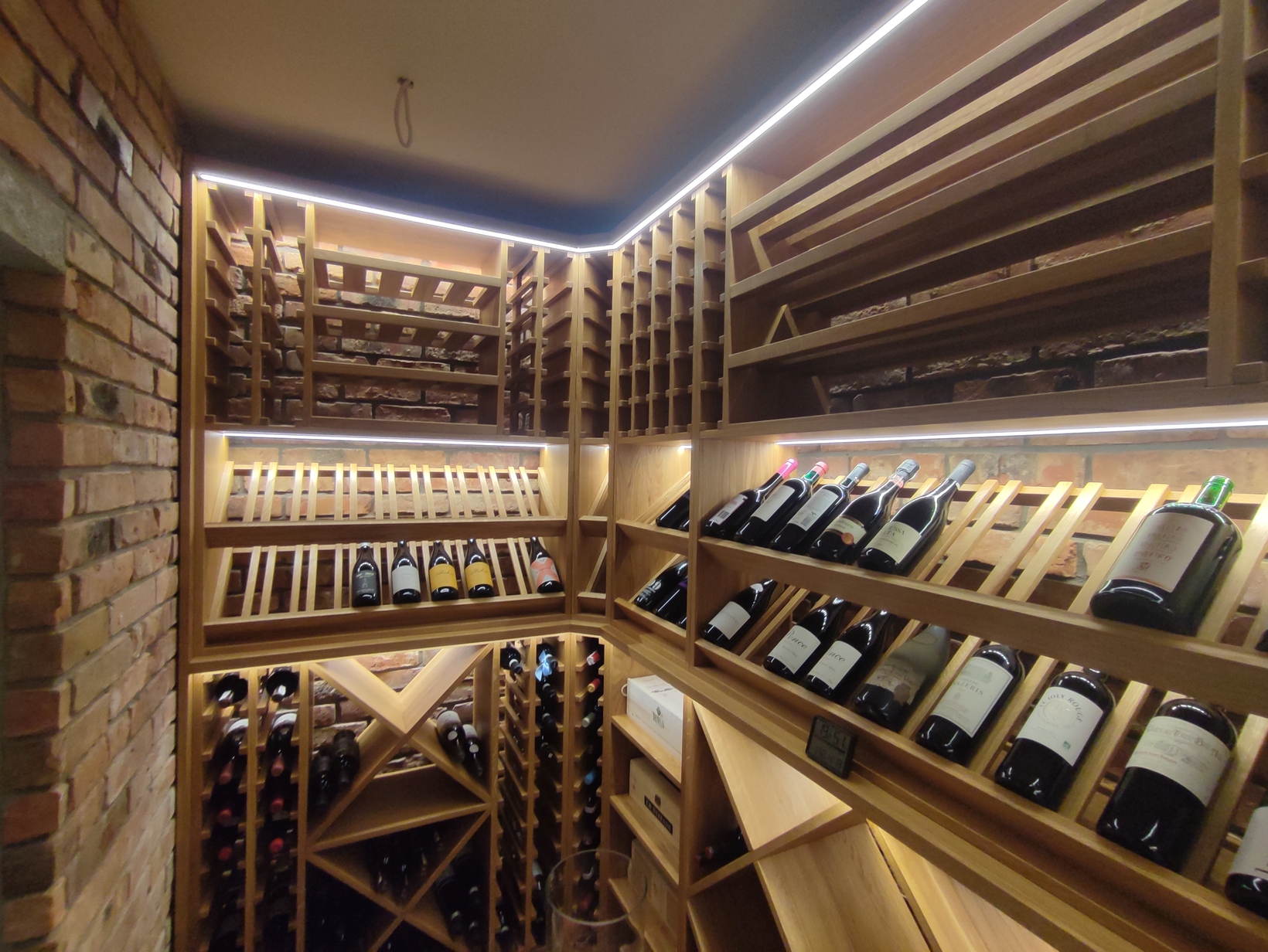 Realization of Wooden Wine Racks in Wloclawek