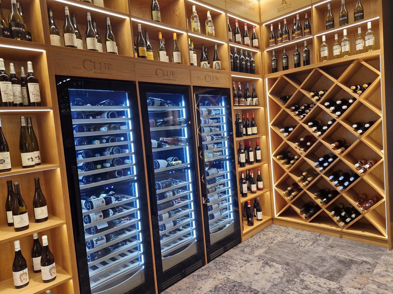Realization Szczecin – Elegant Wine Racks Crafted from Blockboard