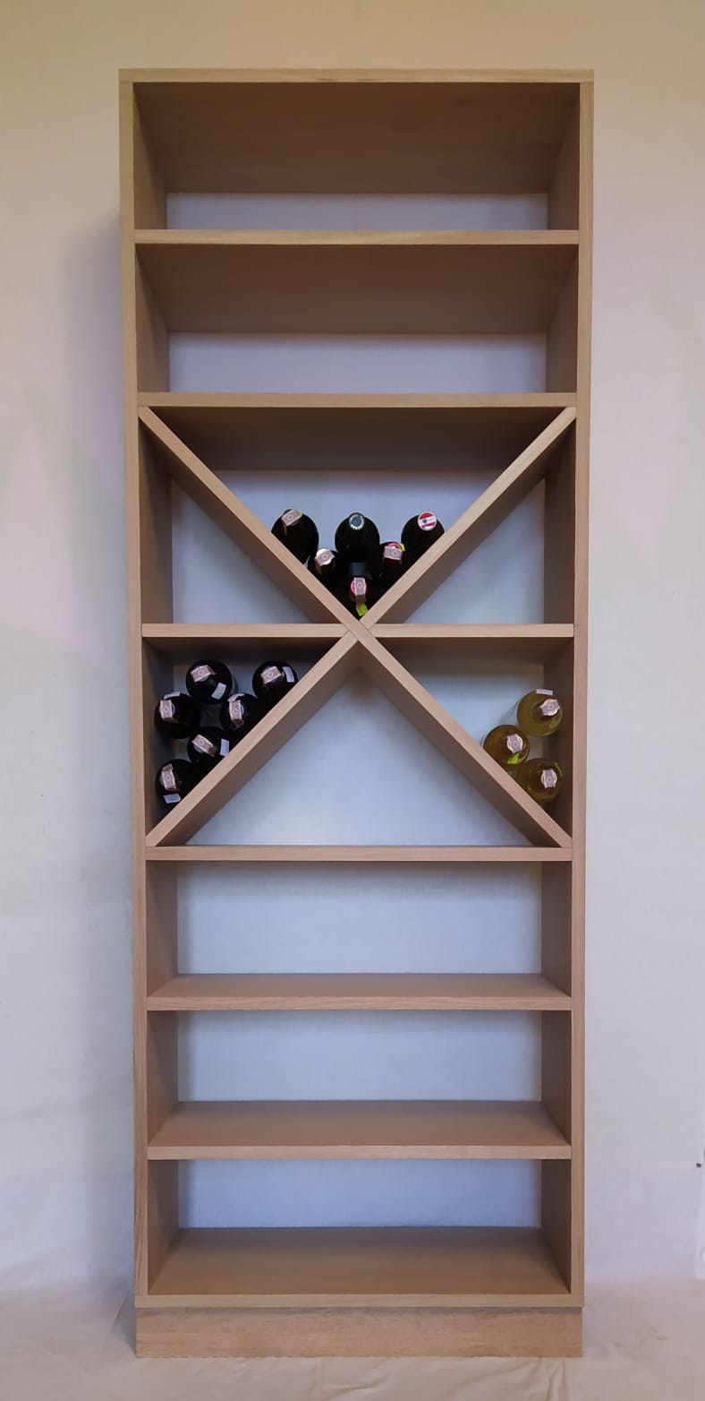 regały na wino drewniane – robione na wymiar Poznań