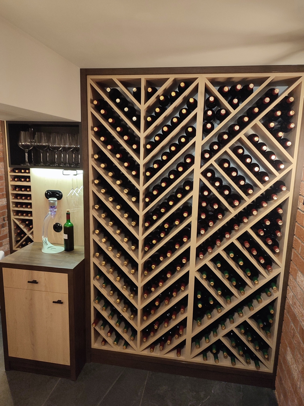 regały na wino z litego drewna na zamówienie Bydgoszcz