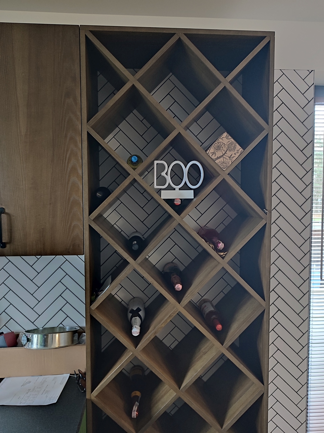 jaki regał na wino do domu