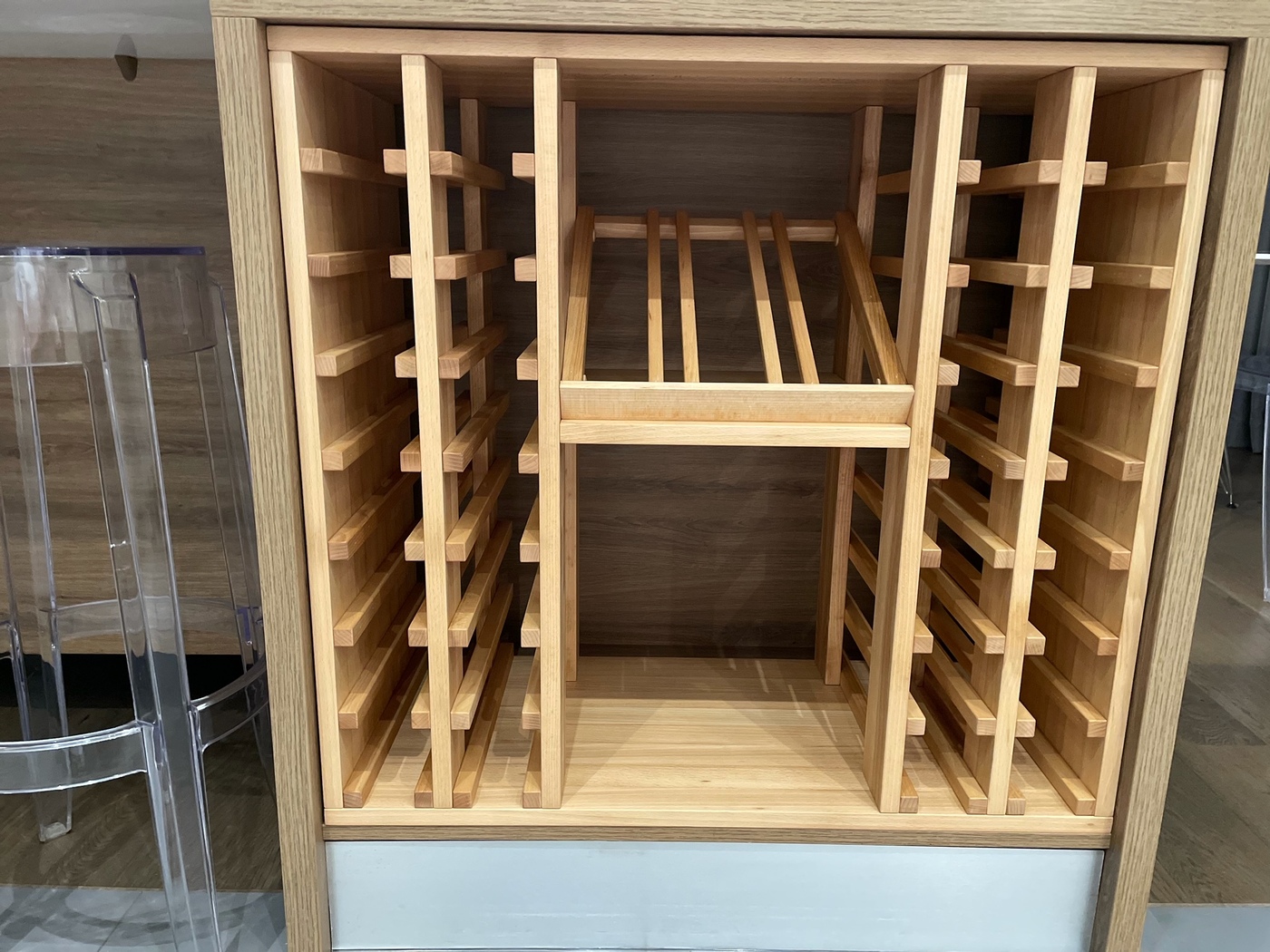 regały na wino z drewna producent