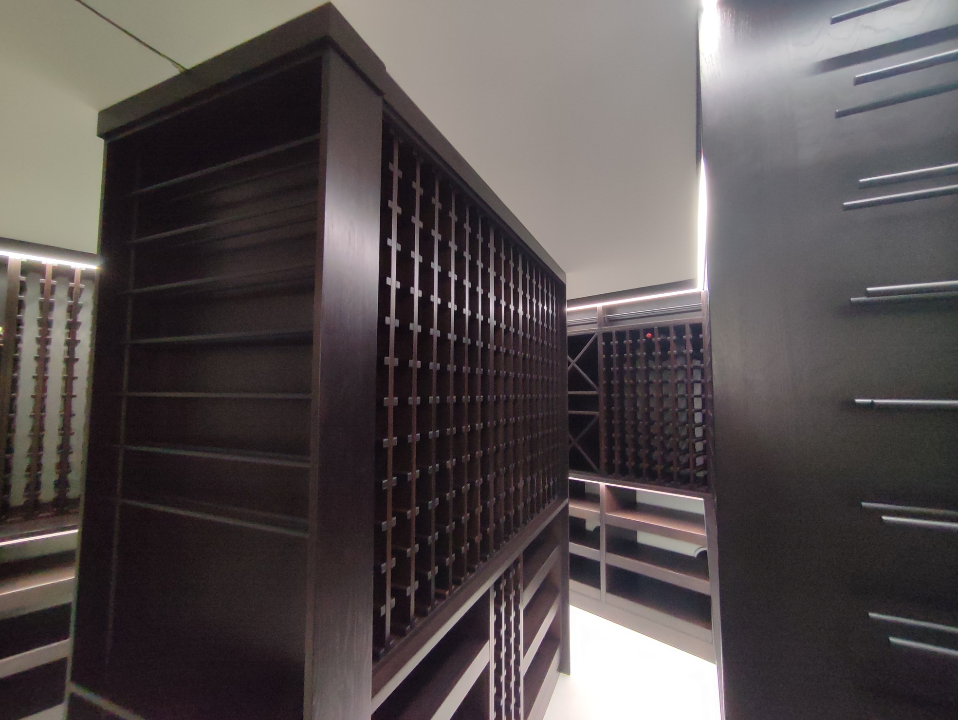 Modern Oak Alcohol Shelves Warsaw - Realization